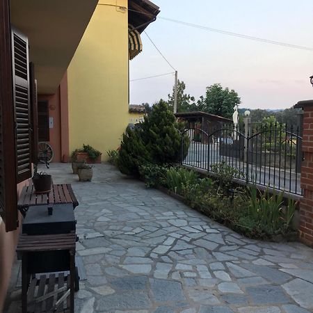 Relax Nel Noccioleto Hostal Novello Exterior foto